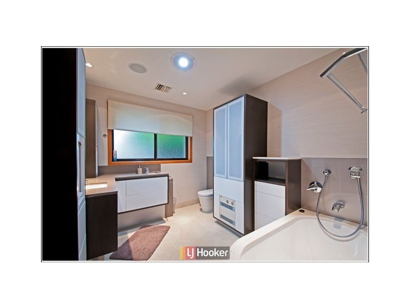 6 Kerferd Street, Watson ACT 2602