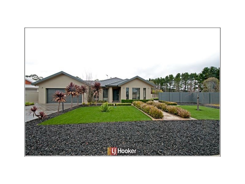 33 Kitty McEwan Circuit, Mckellar ACT 2617