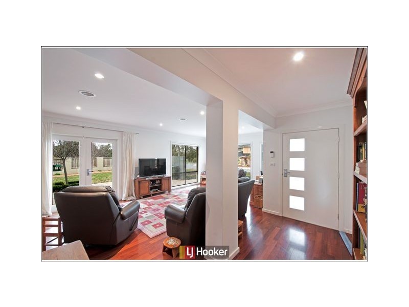 33 Kitty McEwan Circuit, Mckellar ACT 2617