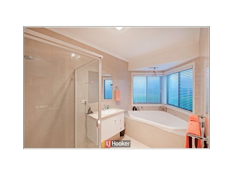 33 Kitty McEwan Circuit, Mckellar ACT 2617