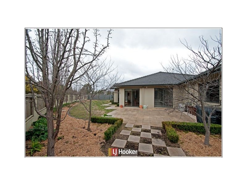 33 Kitty McEwan Circuit, Mckellar ACT 2617