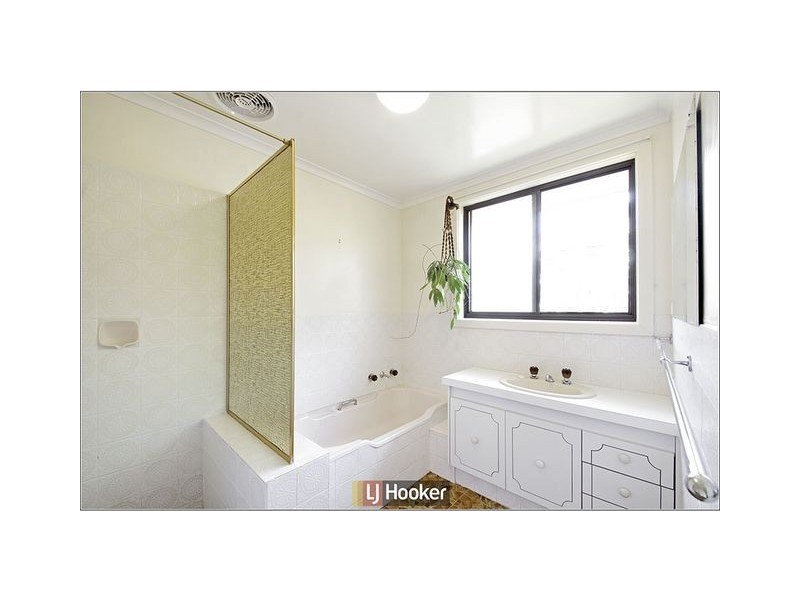 193 Chuculba Crescent, Giralang ACT 2617