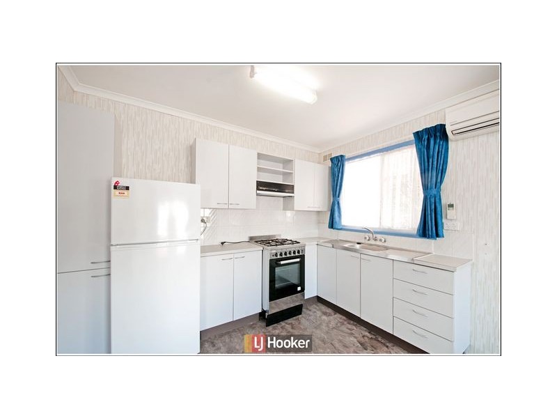 6 Conifer Avenue, Symonston ACT 2609