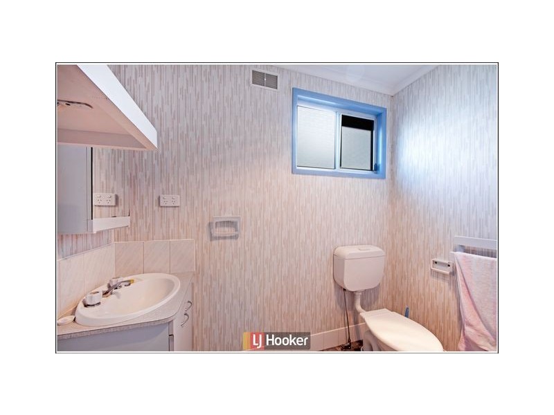 6 Conifer Avenue, Symonston ACT 2609