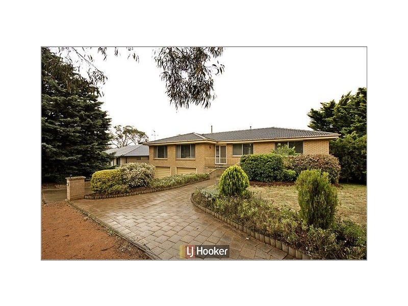 26 Mathieson Crescent, Weetangera ACT 2614