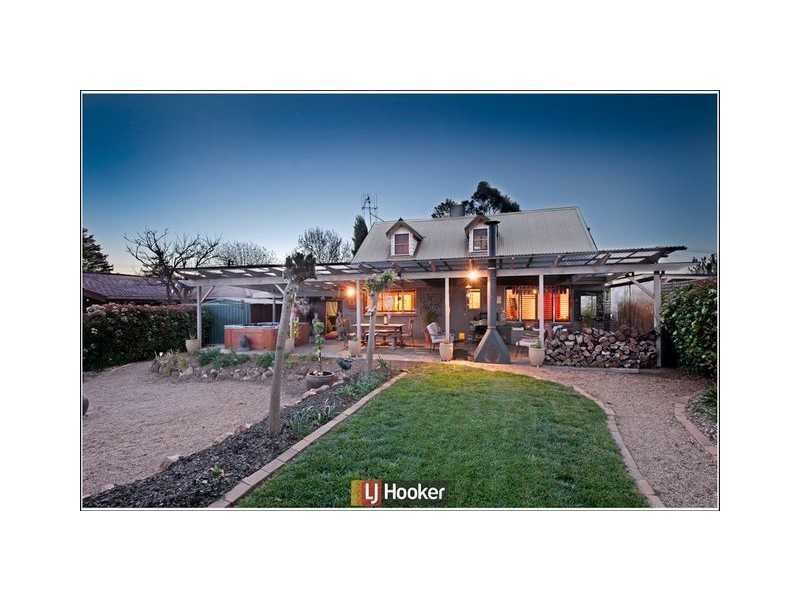 69 Bywong Street, Sutton NSW 2620