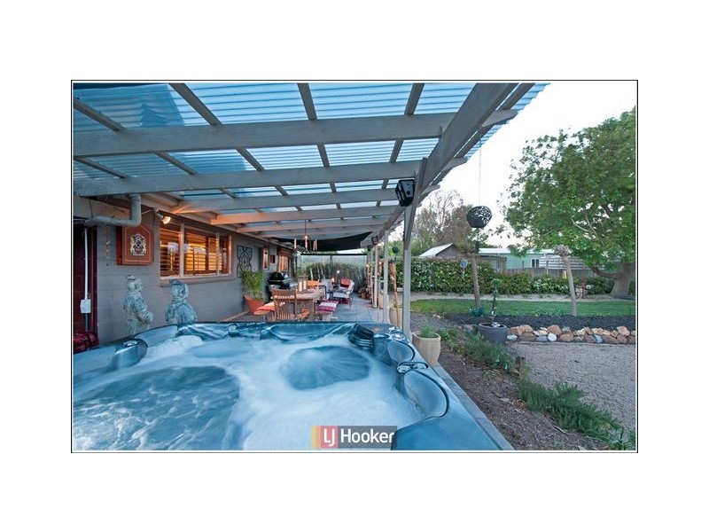 69 Bywong Street, Sutton NSW 2620