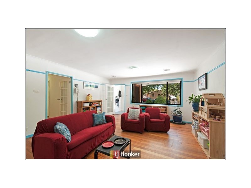 9 Padbury Street, Downer ACT 2602