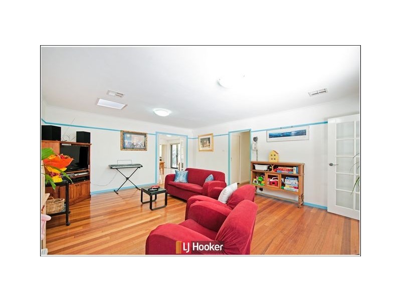 9 Padbury Street, Downer ACT 2602