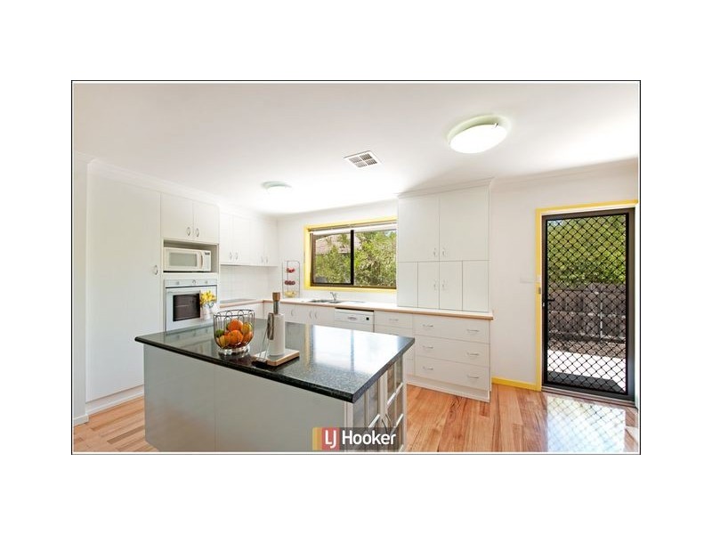9 Padbury Street, Downer ACT 2602