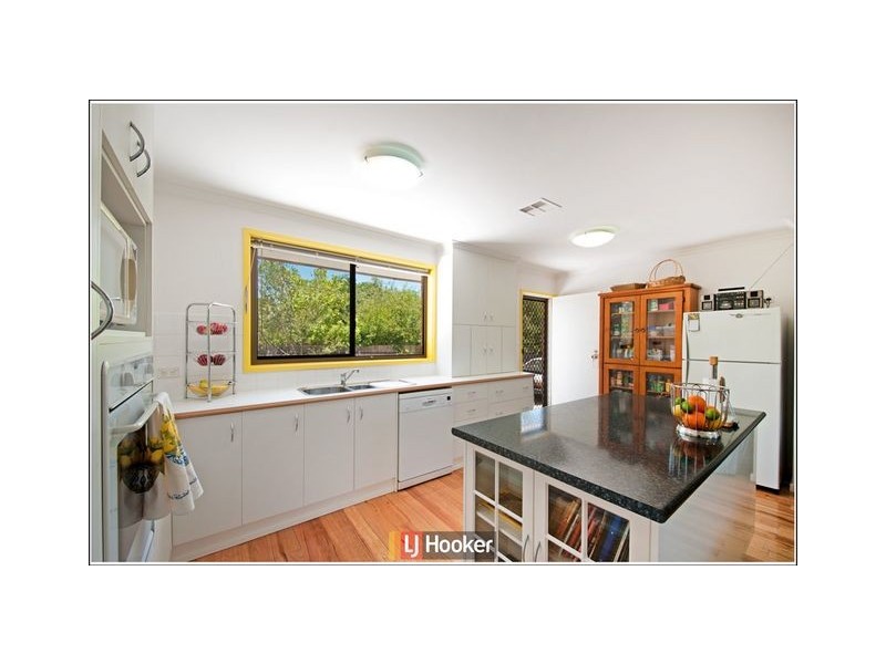 9 Padbury Street, Downer ACT 2602