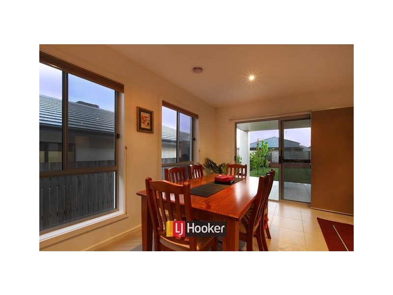 14 Ronald Walker Street, Casey ACT 2913