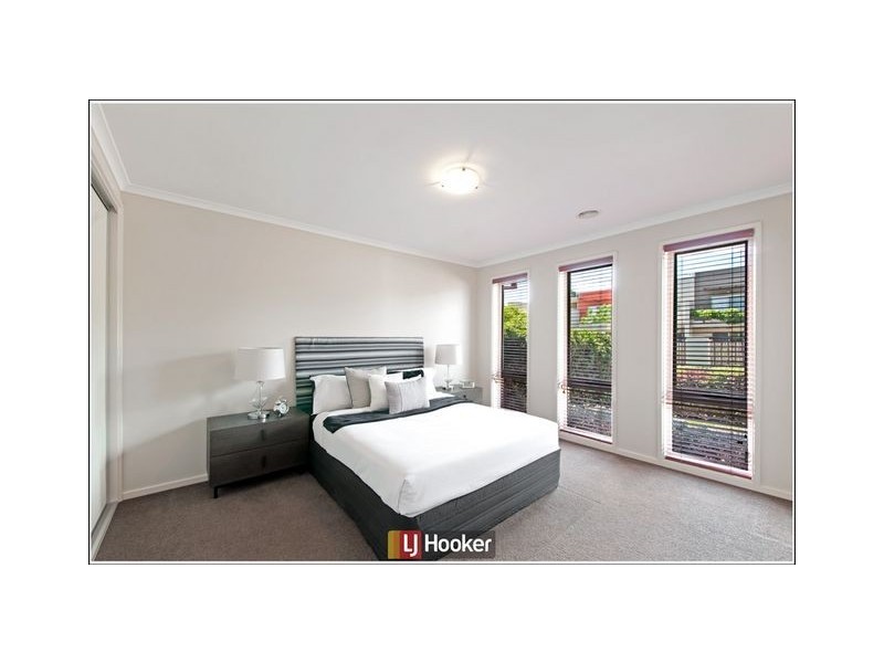 30 Bettie McNee Street, Watson ACT 2602