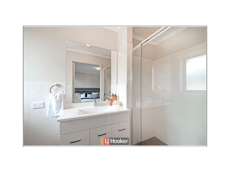 30 Bettie McNee Street, Watson ACT 2602