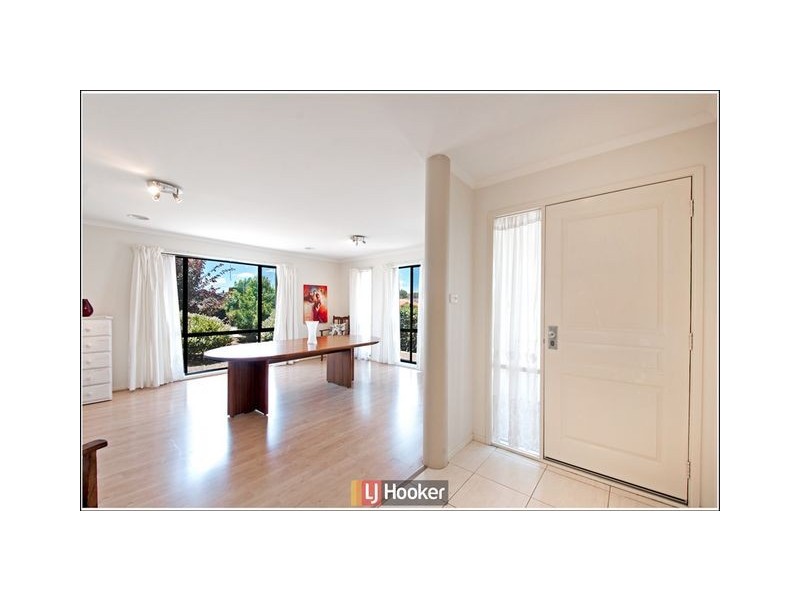 2 Ikara Close, Dunlop ACT 2615
