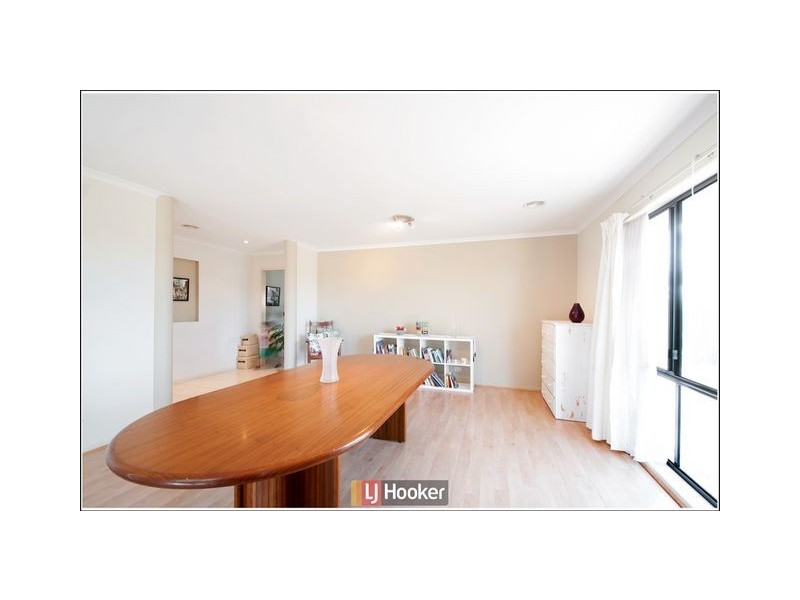 2 Ikara Close, Dunlop ACT 2615
