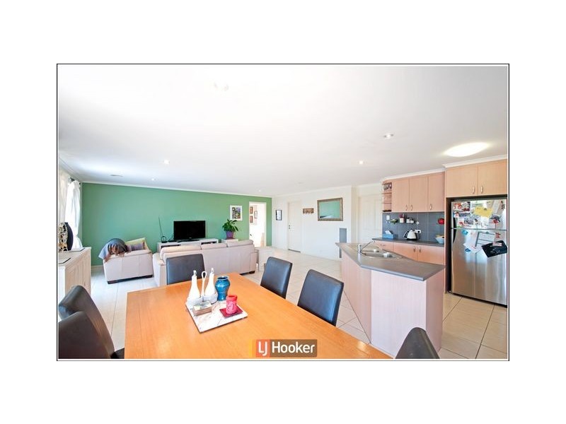 2 Ikara Close, Dunlop ACT 2615