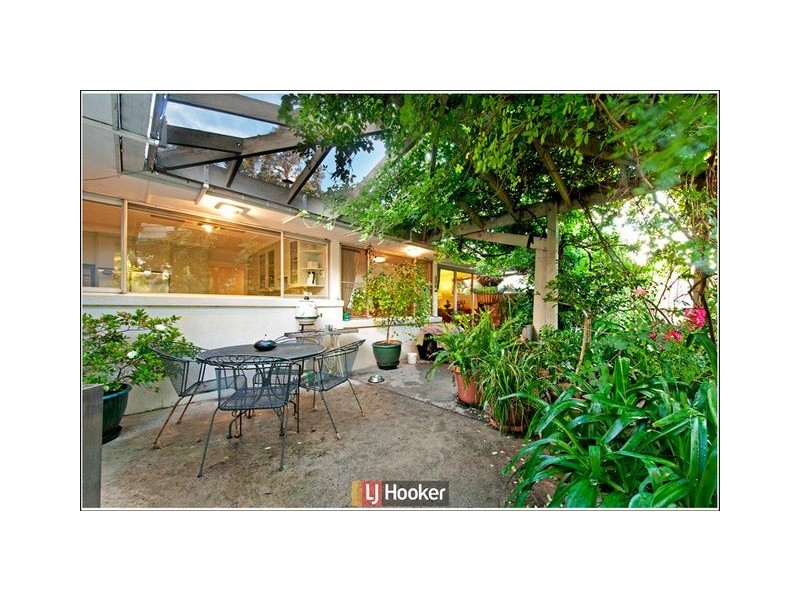 112 Rivett Street, Hackett ACT 2602