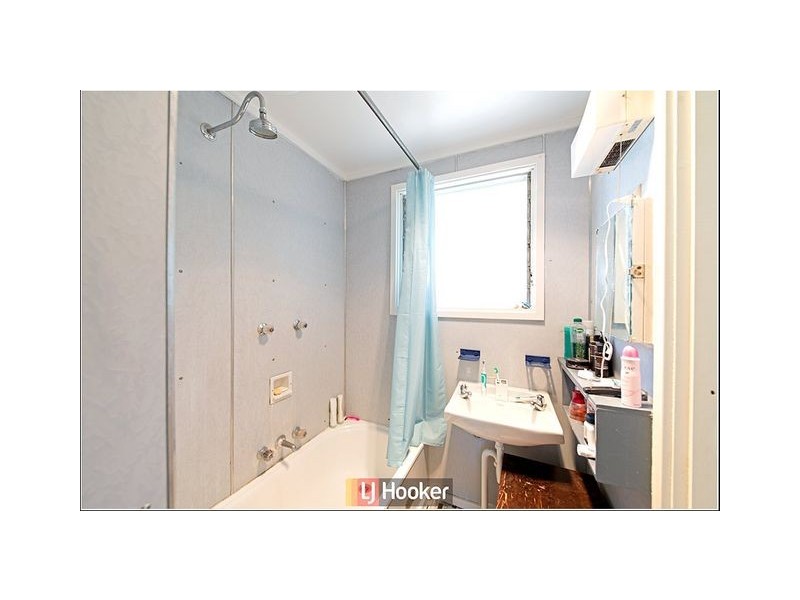 42 Banfield Street, Downer ACT 2602