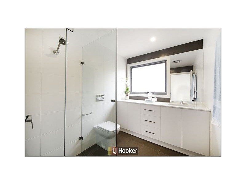 2/18 Bindel Place, Aranda ACT 2614