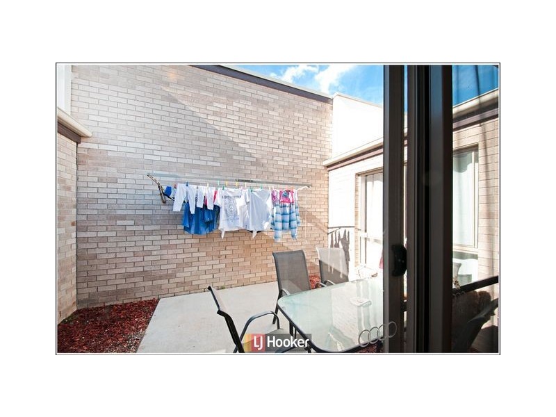 64 Oodgeroo Avenue, Franklin ACT 2913