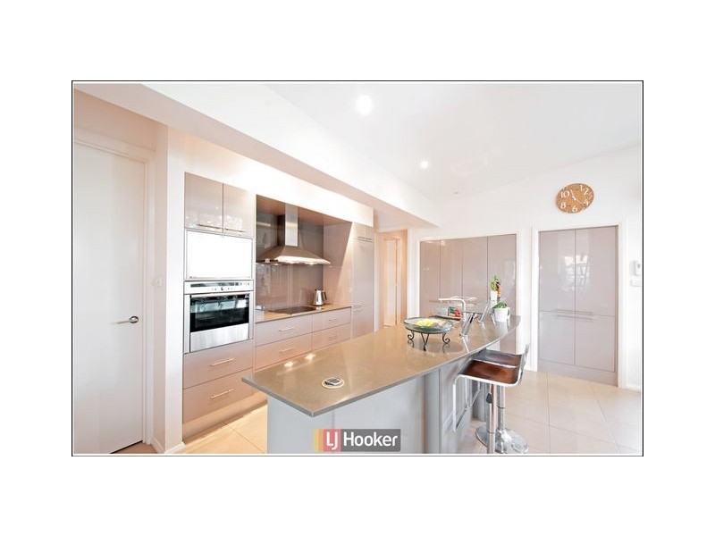 54 Mary Kitson Street, Watson ACT 2602