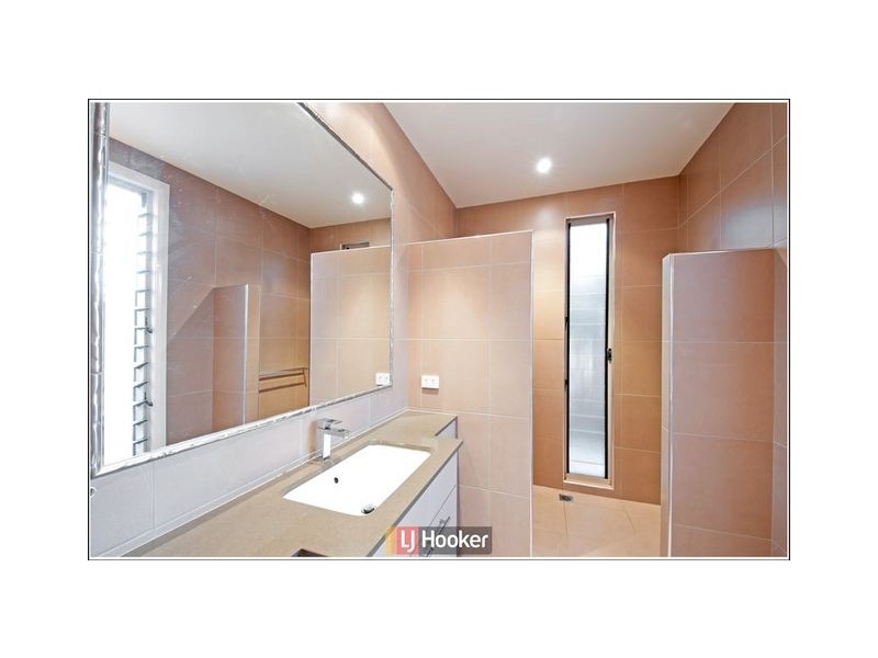 54 Mary Kitson Street, Watson ACT 2602