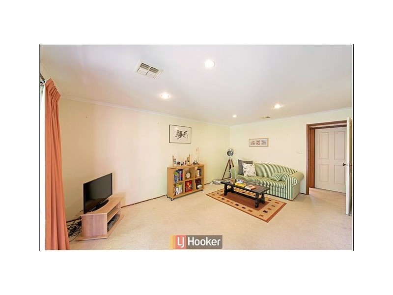 8 Disney Court, Belconnen ACT 2617