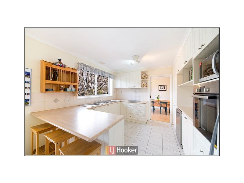 4 Mackay Crescent, Kambah ACT 2902