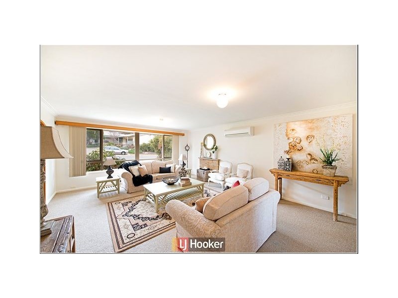 8 Richards Street, Hackett ACT 2602