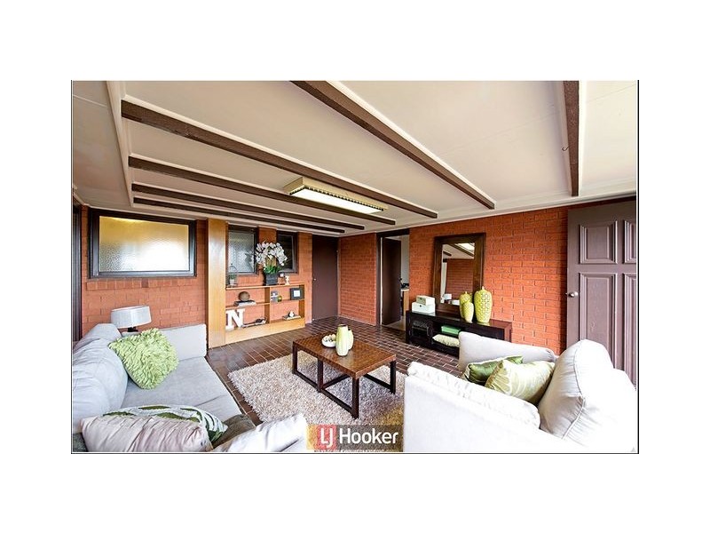 8 Richards Street, Hackett ACT 2602