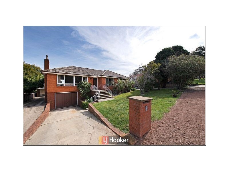 8 Richards Street, Hackett ACT 2602