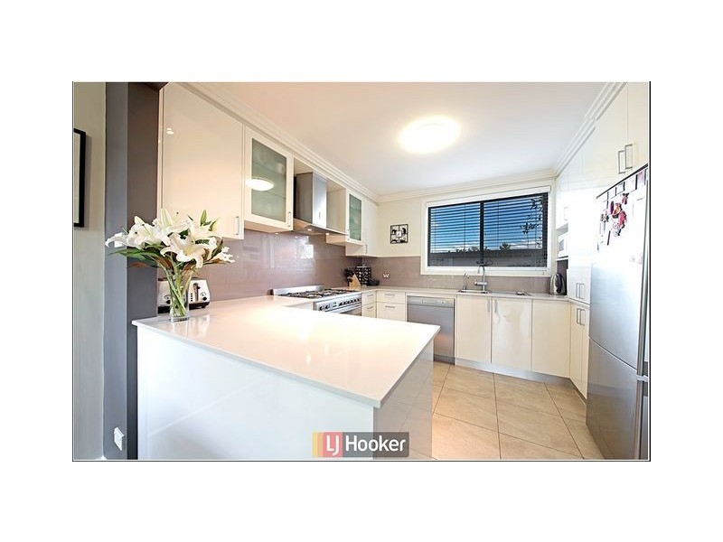 13 Selwyn Street, Hackett ACT 2602