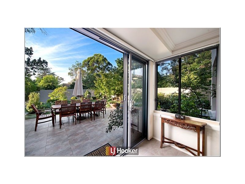 13 Selwyn Street, Hackett ACT 2602