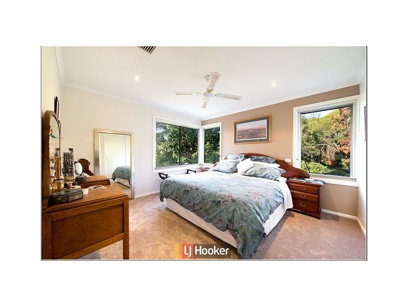 13 Selwyn Street, Hackett ACT 2602