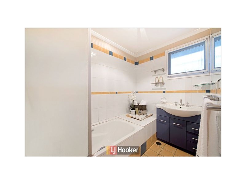 64 Higinbotham Street, Watson ACT 2602