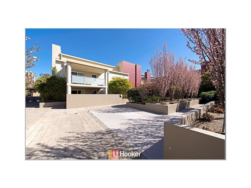 1/12 Challis Street, Dickson ACT 2602