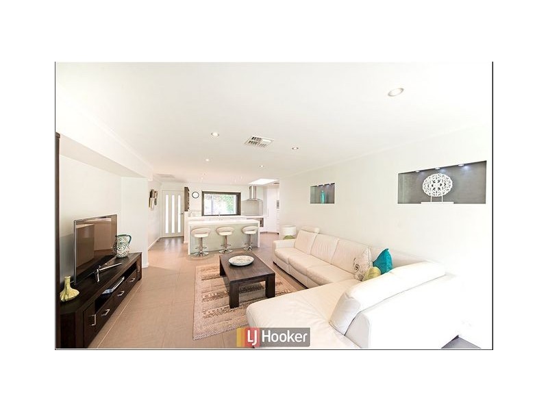 14 Gilruth Street, Hackett ACT 2602