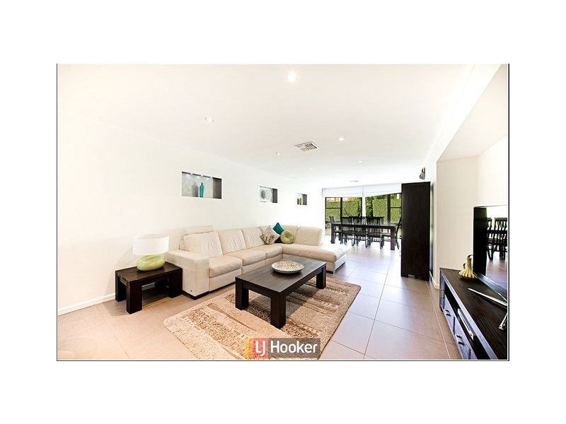 14 Gilruth Street, Hackett ACT 2602