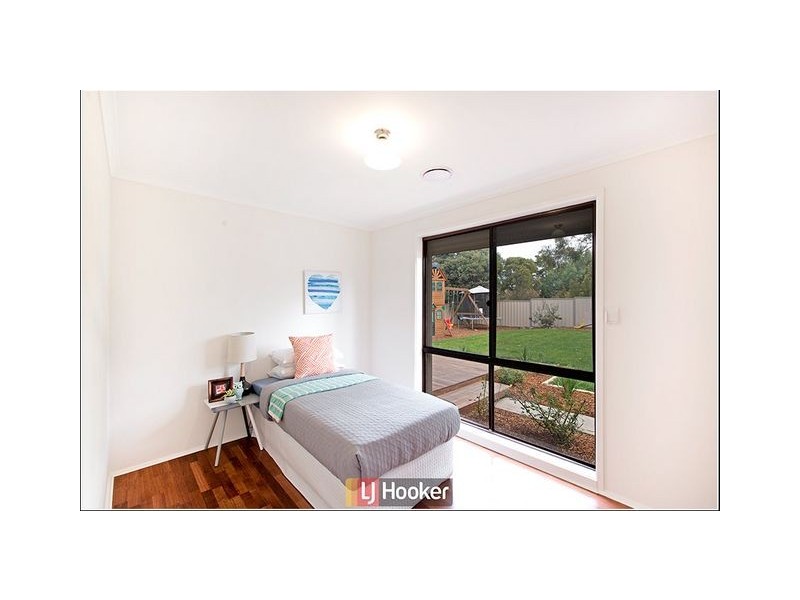 9 Rayner Place, Mckellar ACT 2617