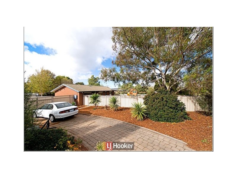 9 Rayner Place, Mckellar ACT 2617