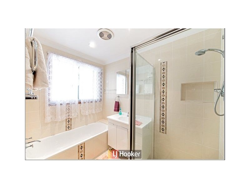 54 Tyrrell  Circuit, Kaleen ACT 2617