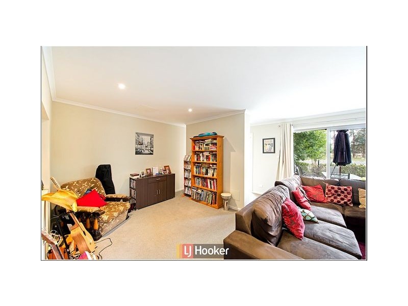 54 Aspinall Street, Watson ACT 2602