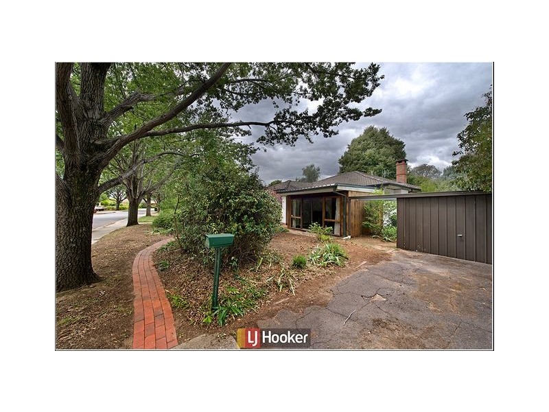 6 Padbury Street, Downer ACT 2602