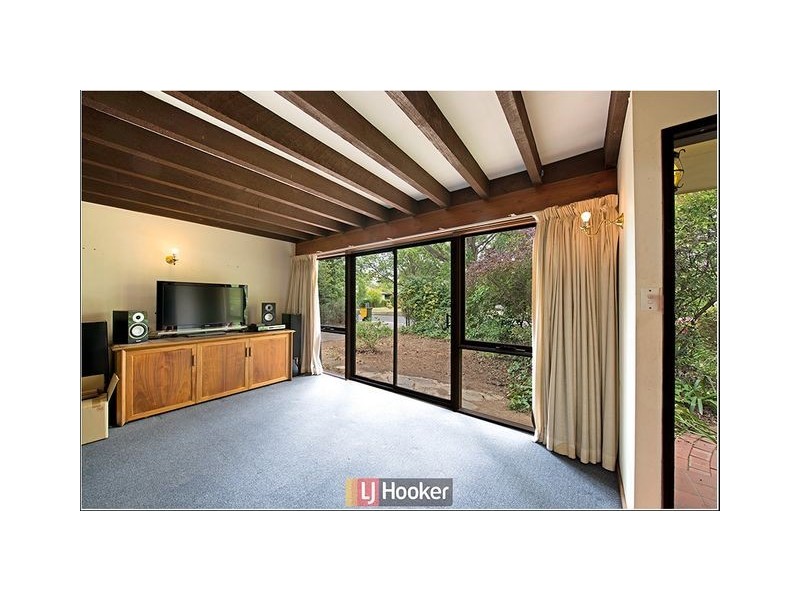 6 Padbury Street, Downer ACT 2602