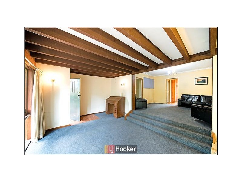 6 Padbury Street, Downer ACT 2602