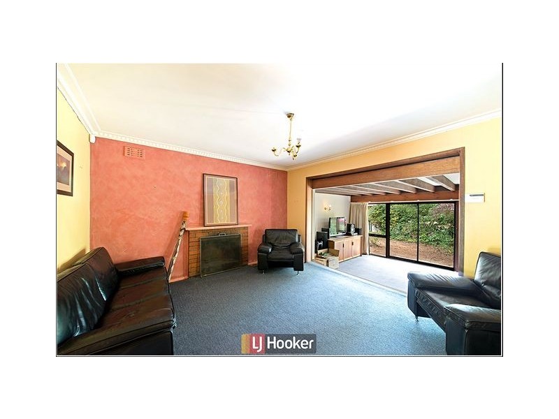 6 Padbury Street, Downer ACT 2602