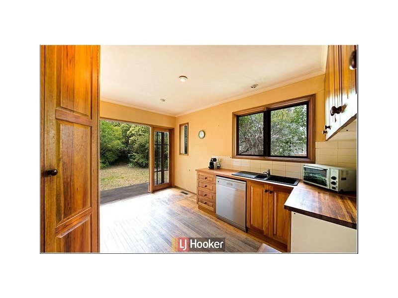 6 Padbury Street, Downer ACT 2602