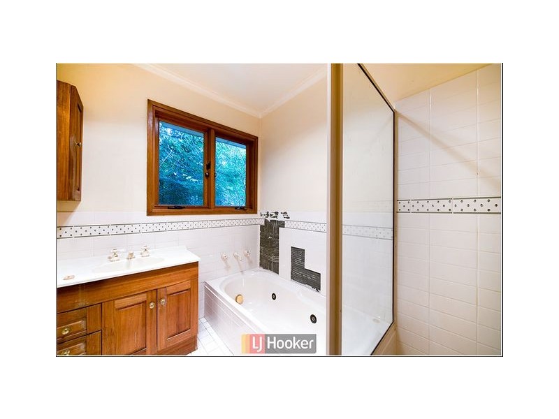 6 Padbury Street, Downer ACT 2602