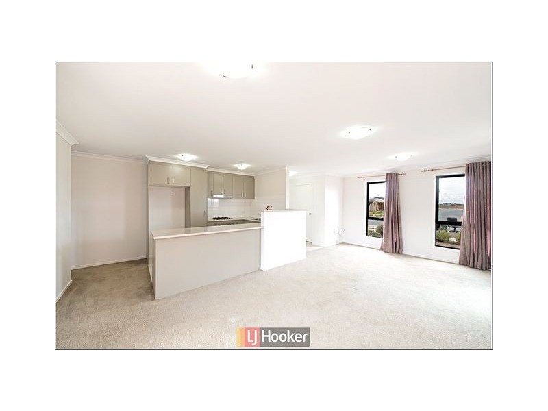 180 Macfarlane Burnet Avenue, Macgregor ACT 2615
